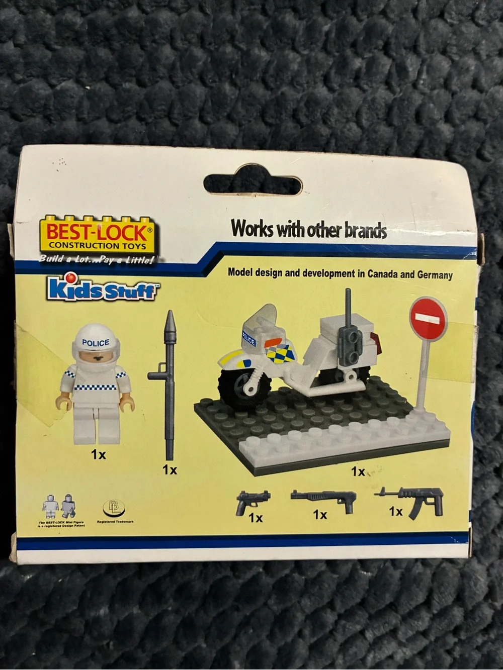 KidsStuff White Police Motorcycle Building Set with Mini Figure
